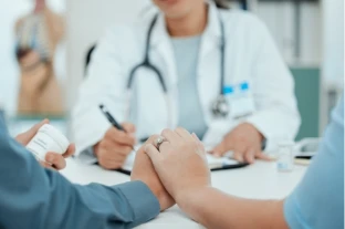 Σε ποιες περιπτώσεις προτείνεται η εξωσωματική γονιμοποίηση